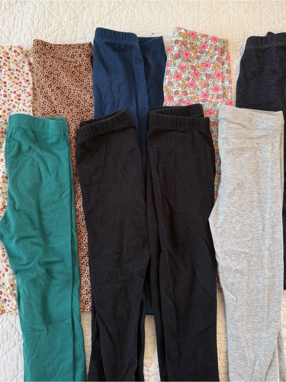 Bundle of 2T Leggings